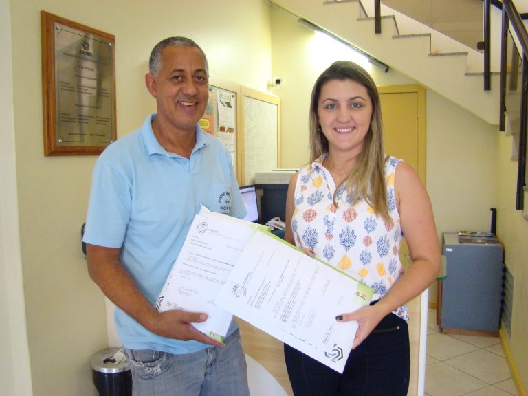 Read more about the article AMUREL entrega projetos de Posto de Atendimento Médico de Braço do Norte