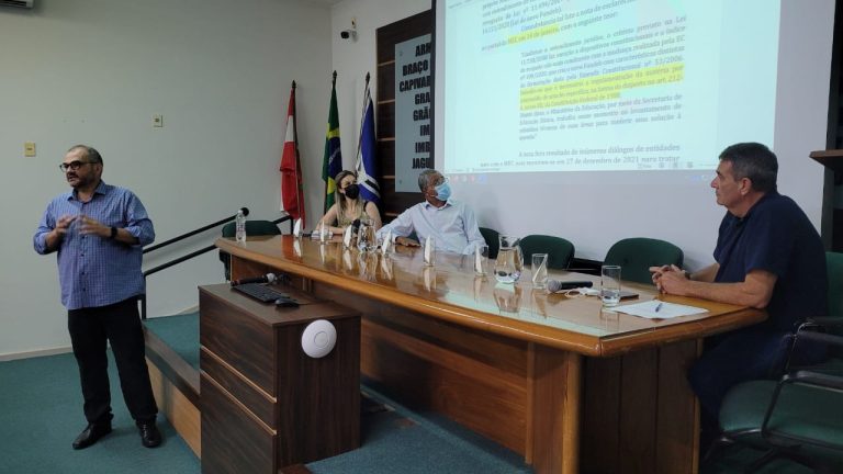 Read more about the article Prefeitos se reúnem para debater novo Piso Salarial do Magistério