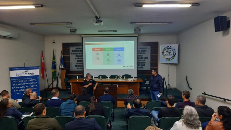 Read more about the article AMUREL sedia apresentação de programas de zoneamento ecológico e gerenciamento costeiro