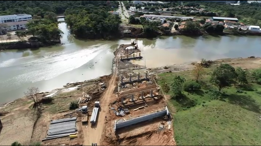 You are currently viewing Obras da ponte Tubarão-Capivari avançam