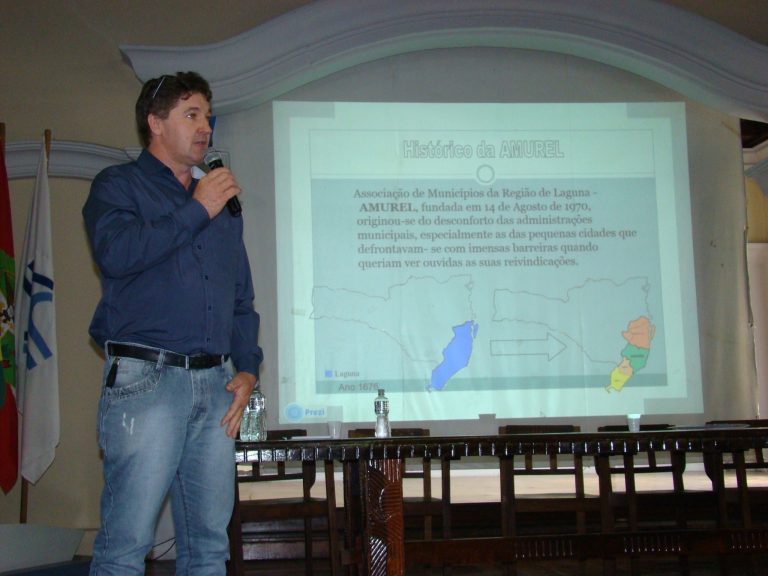 Read more about the article AMUREL participa de seminário sobre mobilidade urbana