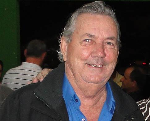 Read more about the article AMUREL presta condolências à família do ex-prefeito Luiz Kuerten (Tilico) pela sua morte