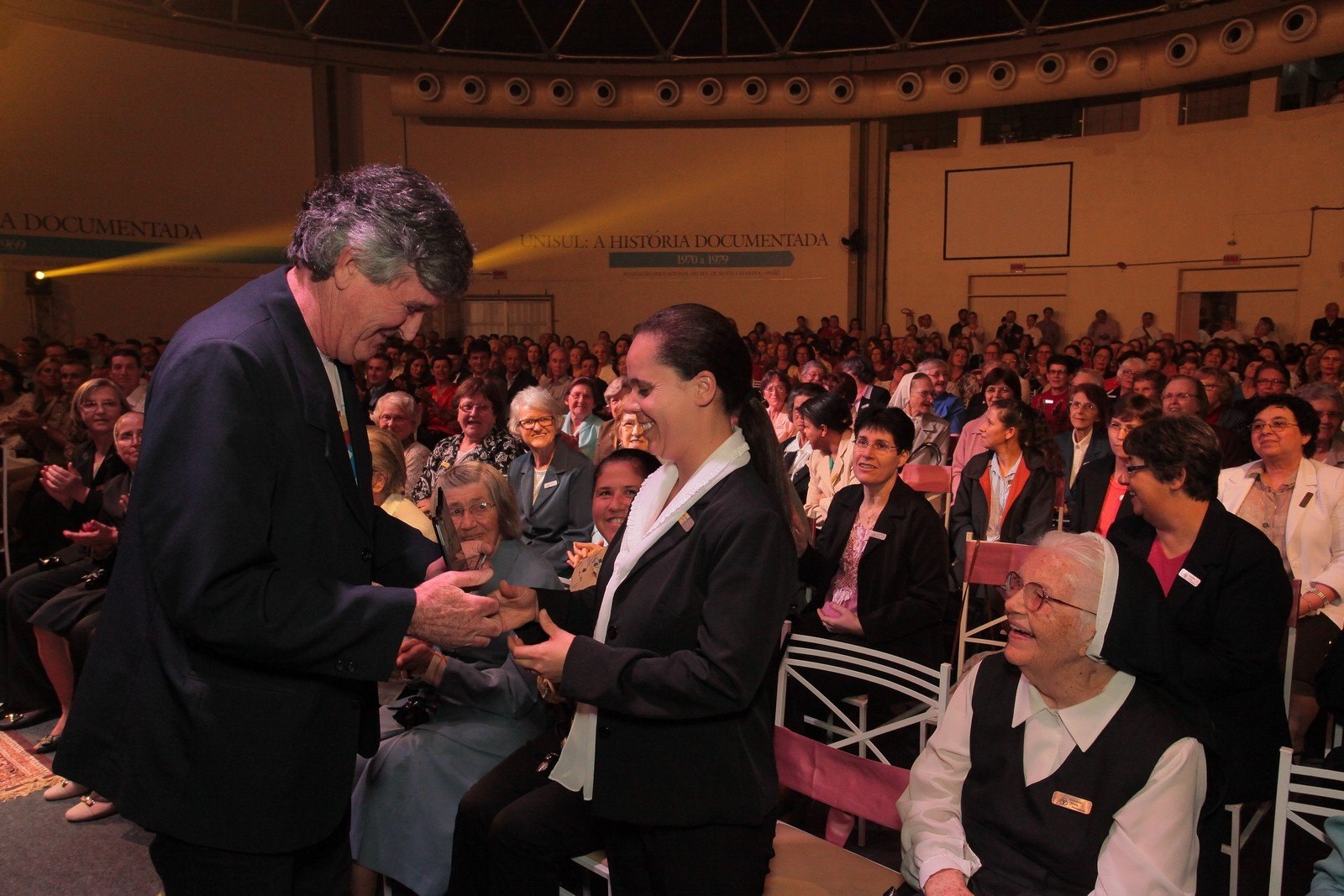 You are currently viewing Noite da Gratidão homenageia Sociedade Divina Providência