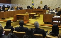 Read more about the article Proibição da doação de empresas a partidos políticos vale para 2016, diz ministro Fachin