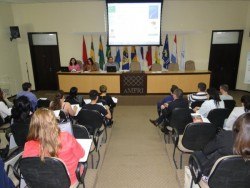 Read more about the article Gestores de convênios debatem em Itajaí ações para 2016 e elegem nova diretoria do Colegiado Estadual