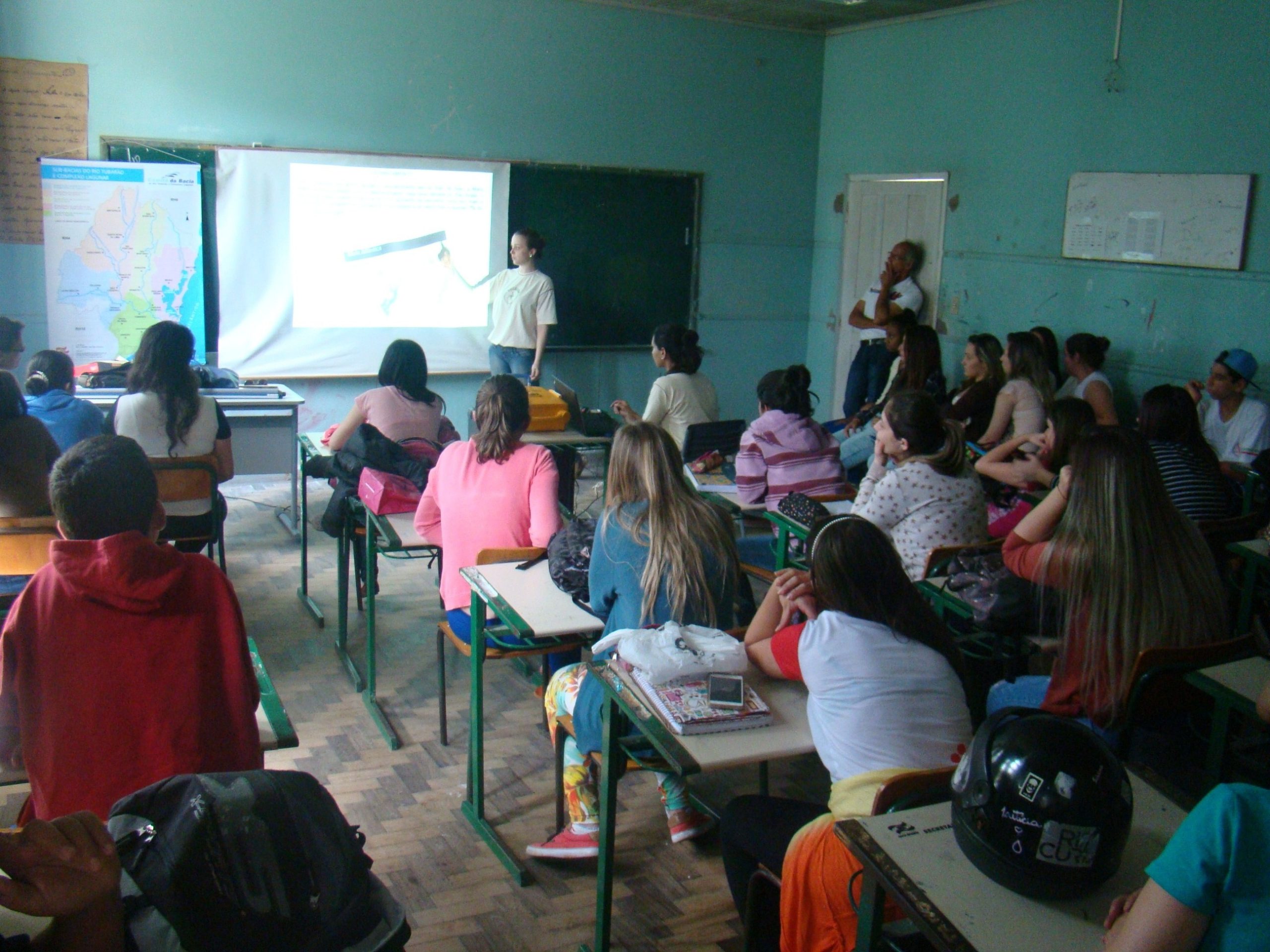 You are currently viewing Comitê prossegue com atividades nas escolas públicas da região