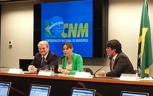 Read more about the article CNM apoia projeto que altera a norma de distribuição dos recursos da Cide para transporte