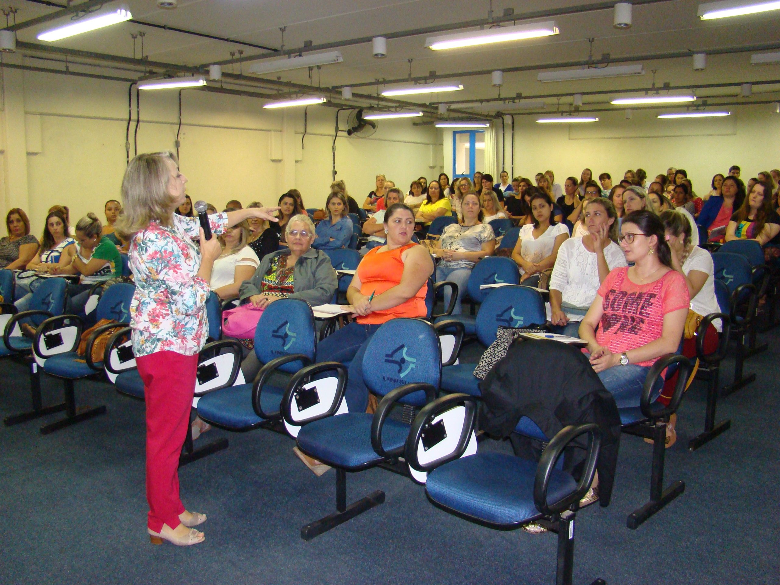 You are currently viewing Conselheiros tutelares iniciam mais uma etapa do curso de formação