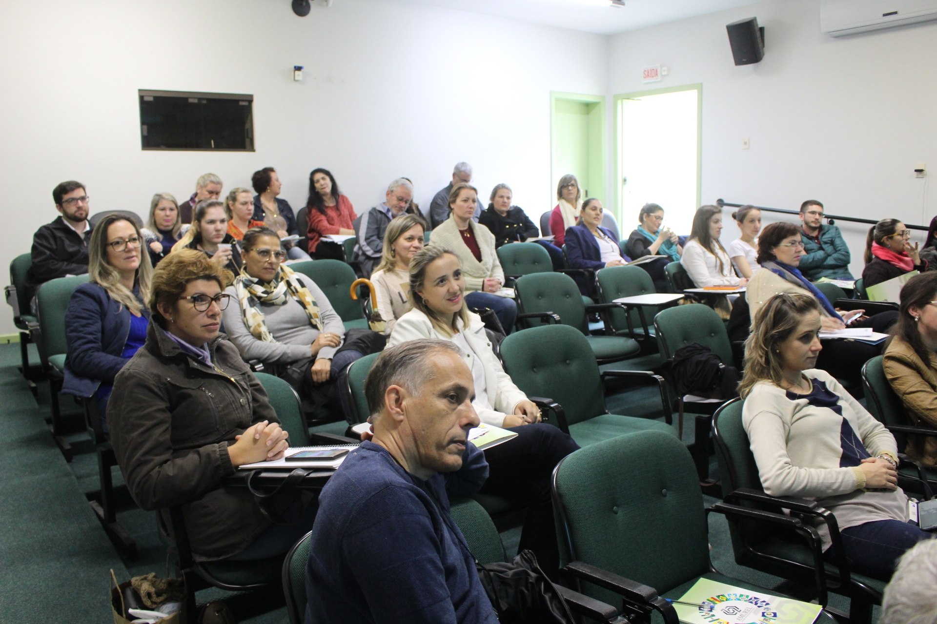 You are currently viewing Profissinais da saúde têm curso de Aplicação dos recursos do SUS e elaboração do Plano Municipal de Saúde