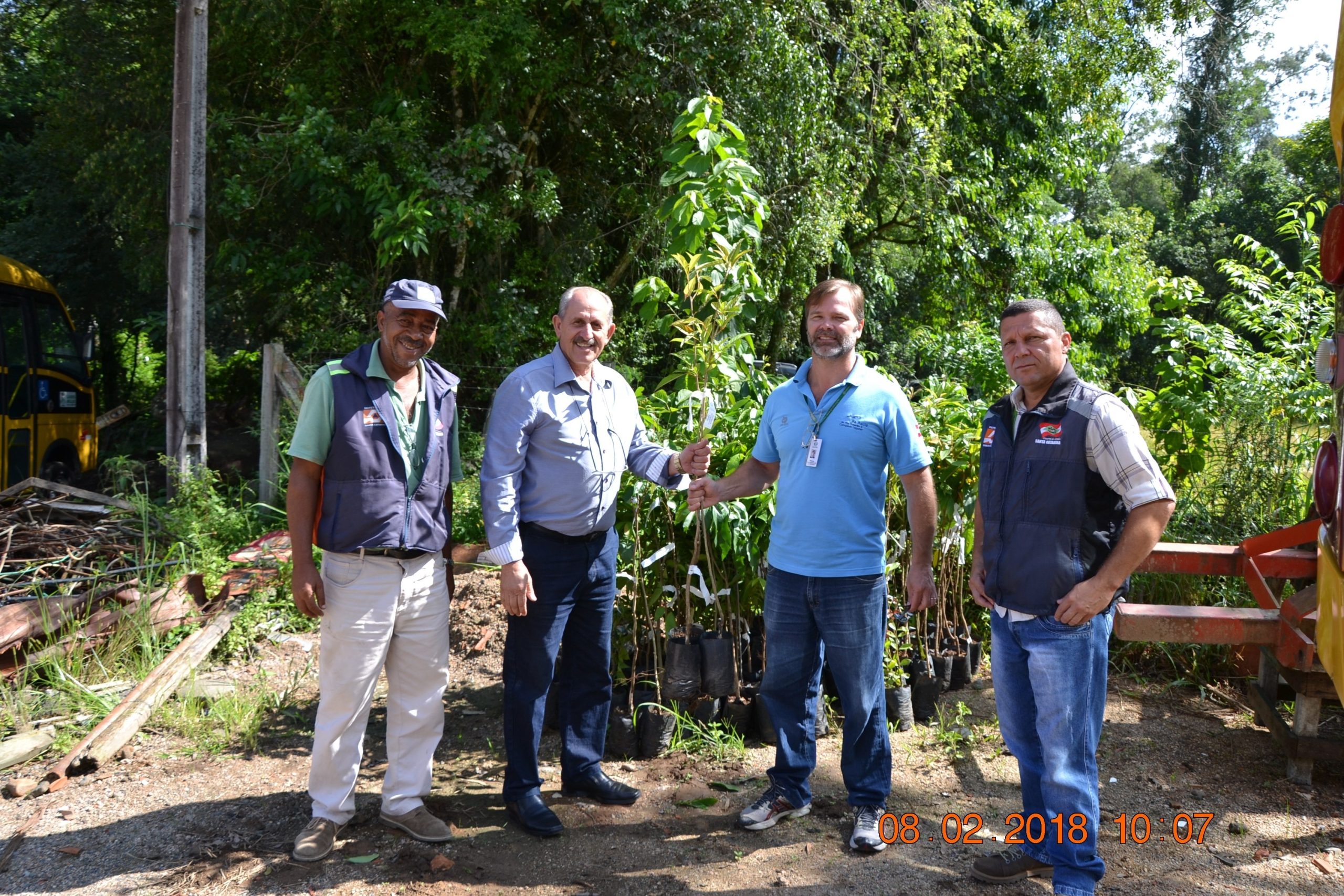 You are currently viewing Comitê da Bacia contribui para a recomposição de vegetação em área de deslizamento