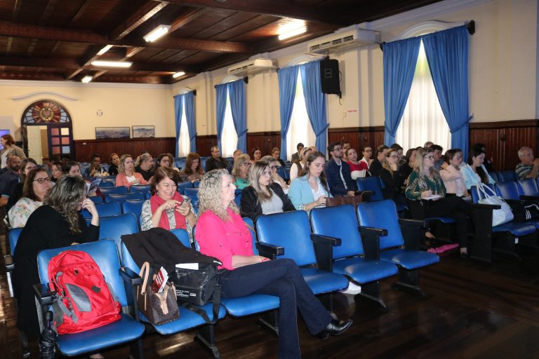 Read more about the article Tubarão sediou roda de conversa sobre o financiamento da política de saúde