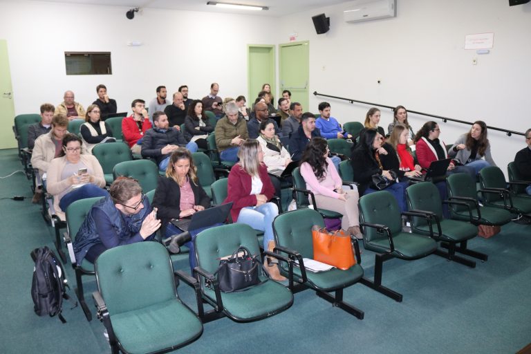 Read more about the article Colegiado Estadual de Meio Ambiente se reuniu na Amurel, onde também aconteceu treinamento do Sinfat