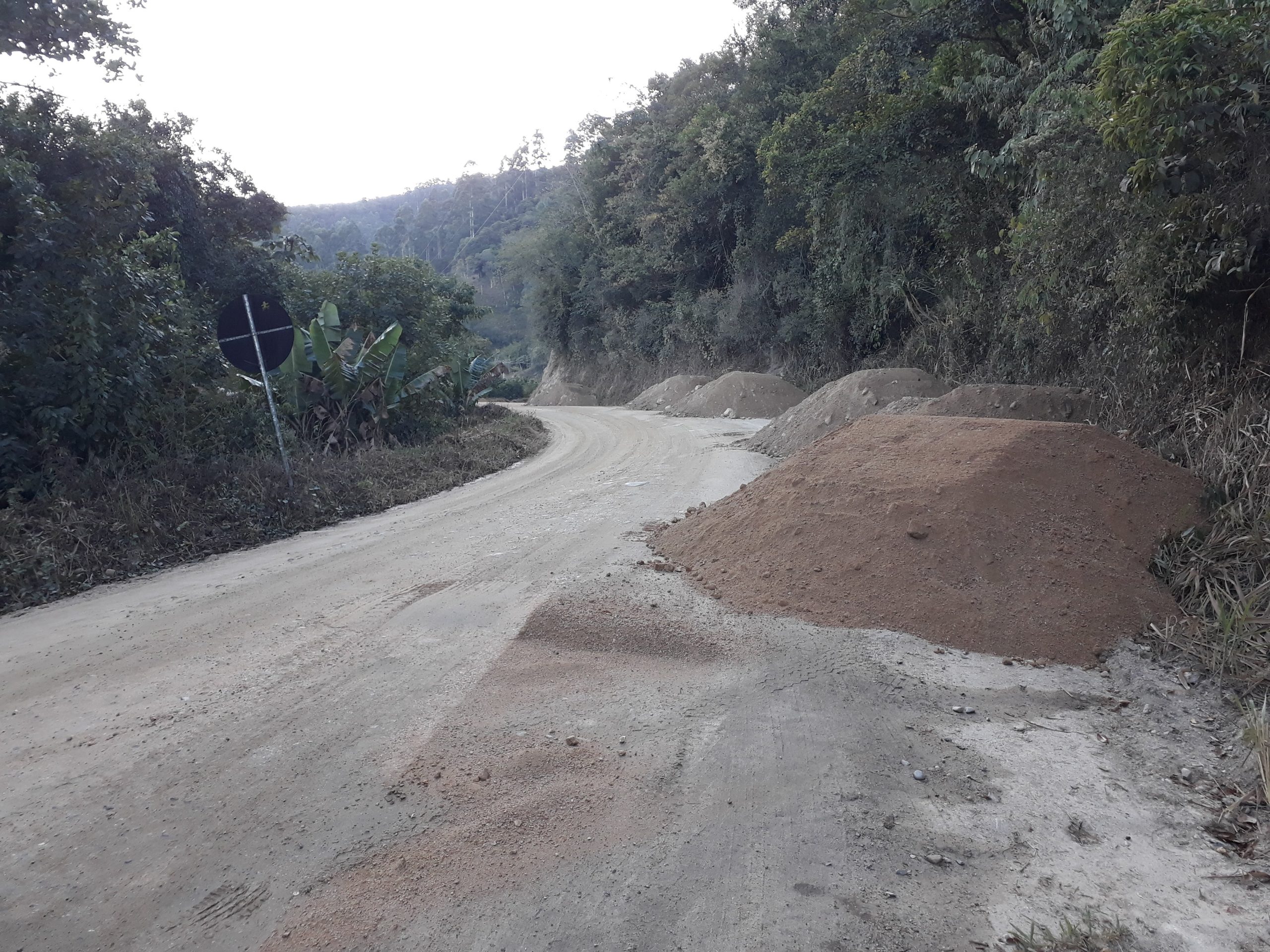 You are currently viewing Consórcio Multifinalitário assina ordem de serviço para terceiro trecho de recuperação de rodovias não pavimentadas