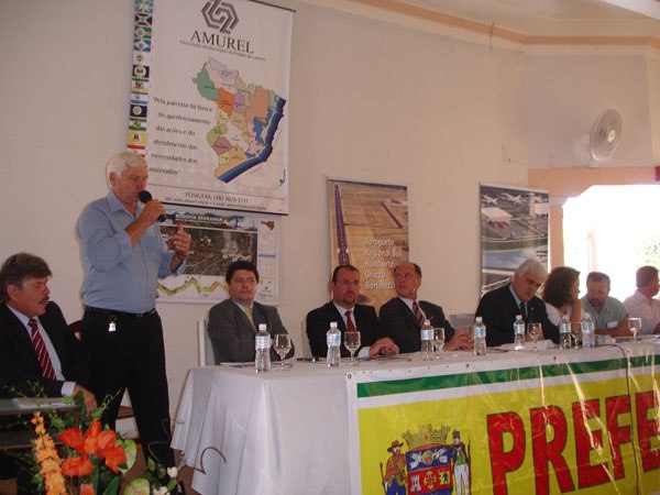 Read more about the article Audiências públicas debatem turismo e infra-estrutura no sul