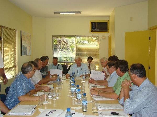 You are currently viewing Prefeitos  e Secretários da Saúde se reuniram em Assembléia Ordinária na AMUREL