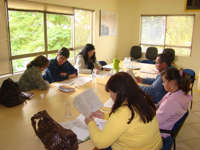 Read more about the article Câmara Técnica de Vigilância em Saúde se reúne na AMUREL