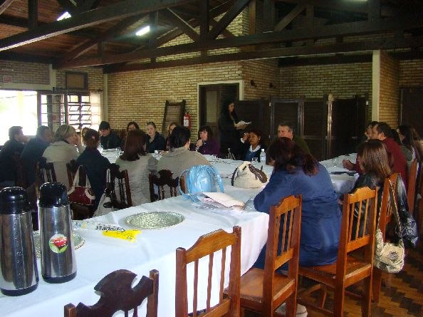 Read more about the article Colegiado de Gestão Regional em Saúde e Colegiado de Secretarias Municipais de Saúde da AMUREL se reunem