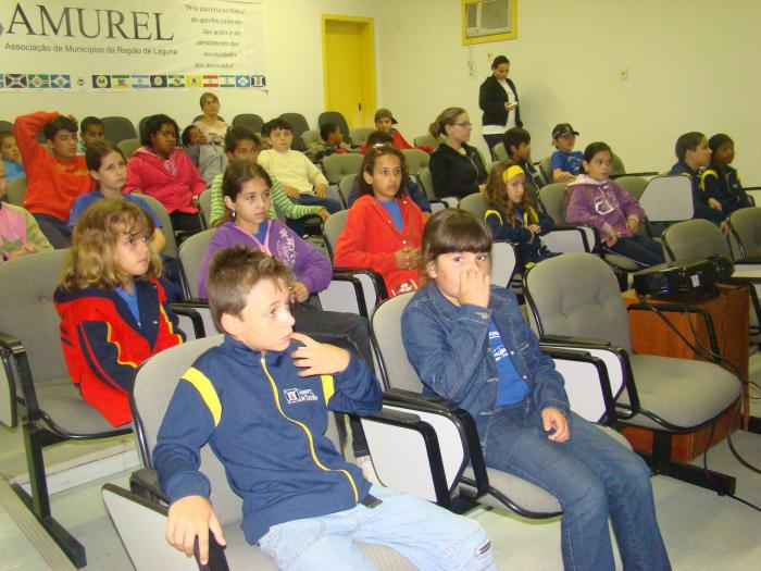 Read more about the article Alunos da Escola Manoel Rufino visitam a AMUREL