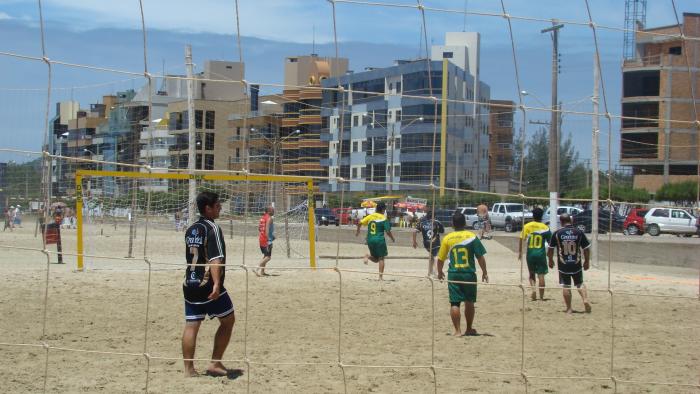 Read more about the article Laguna vence o 2º Torneio AMUREL de Beach Soccer