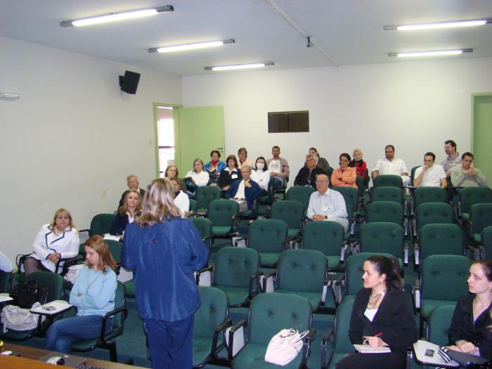 Read more about the article Conselho Municipal de Saúde de Tubarão faz reunião no auditório da AMUREL