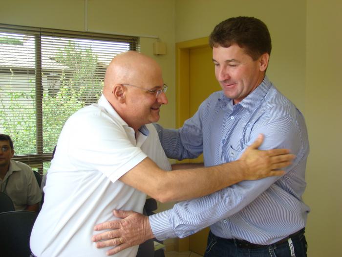 You are currently viewing Prefeito de Tubarão Manoel Bertoncini sucederá Celso Heidemann na AMUREL