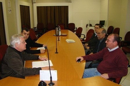 You are currently viewing AMUREL e AMREC fazem reunião para tratar sobre o Aeroporto Regional Sul, em Jaguaruna