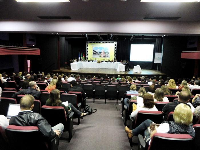 You are currently viewing AMUREL participou de 52º Encontro Estadual de Secretarias de Saúde