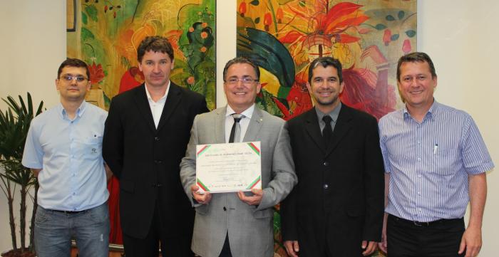 Read more about the article Mais uma vez, AMUREL é a única associação de municípios do estado a receber certificação de responsabilidade social