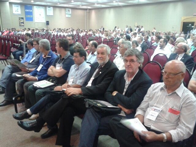 You are currently viewing Prefeitos da AMUREL participam do XII Congresso Catarinense de Municípios