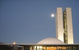 Read more about the article PEC do FPM deverá ser votada na CCJ do Senado na quarta; senador pede que gestores se mobilizem