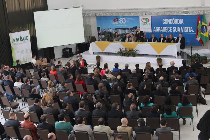 You are currently viewing Candidatos a governador apresentam propostas para o Estado em Concórdia