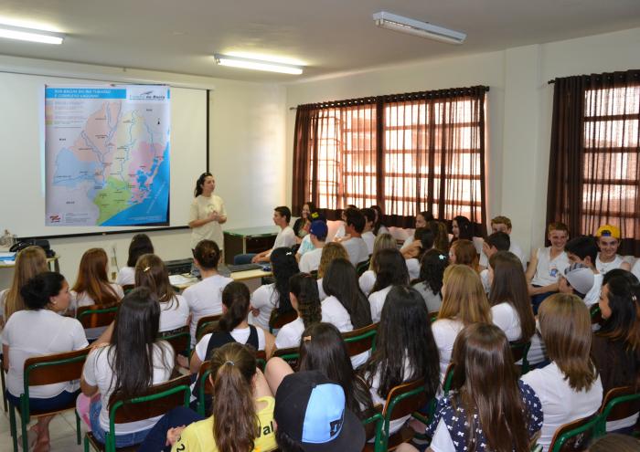 Read more about the article Comitê da Bacia promove palestras ambientais em alusão ao Dia Mundial de Combate à Poluição