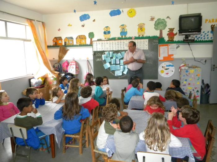 Read more about the article Prefeito de Braço do Norte visita creches e escolas do município