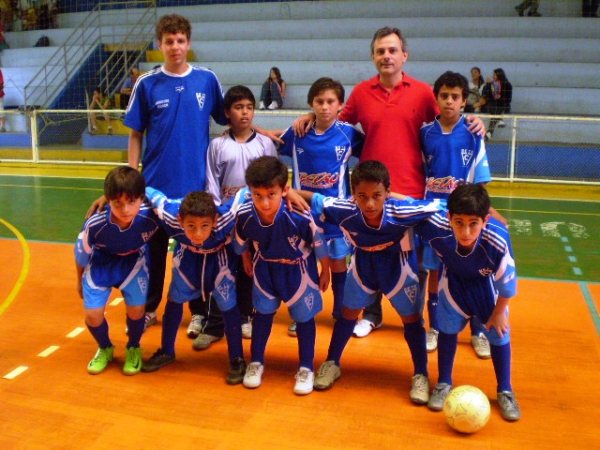 Read more about the article Prefeito prestigia fase classificatória da 1ª Copa Sul de Escolinhas de Futsal