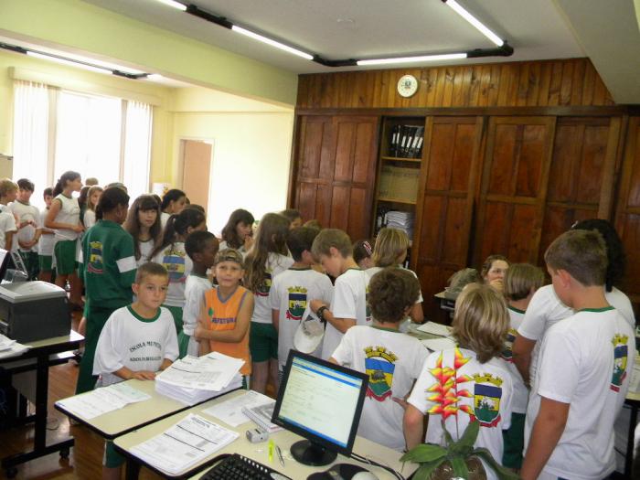 Read more about the article Estudantes visitam Prefeitura de Braço do Norte