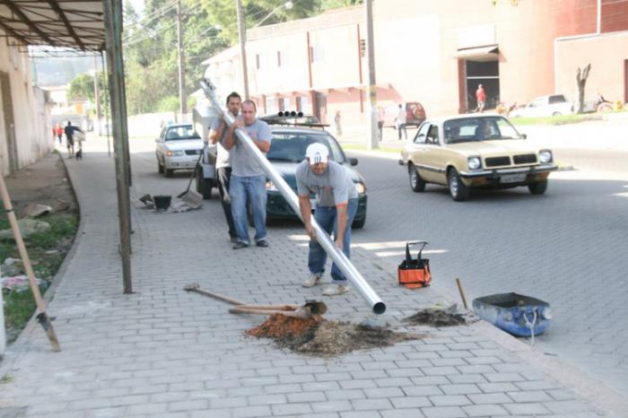 Read more about the article Começa processo de instalação das câmeras de monitoramento no centro histórico de Laguna