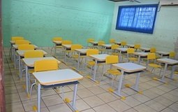 You are currently viewing Escolas poderão ser obrigadas a oferecer cadeiras para destros e alunos com alguma deficiência física