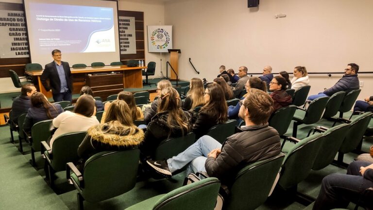 Read more about the article “Outorga de Direito de Uso de Recursos Hídricos” é tema de capacitação do Comitê da Bacia do Rio Tubarão e Complexo Lagunar