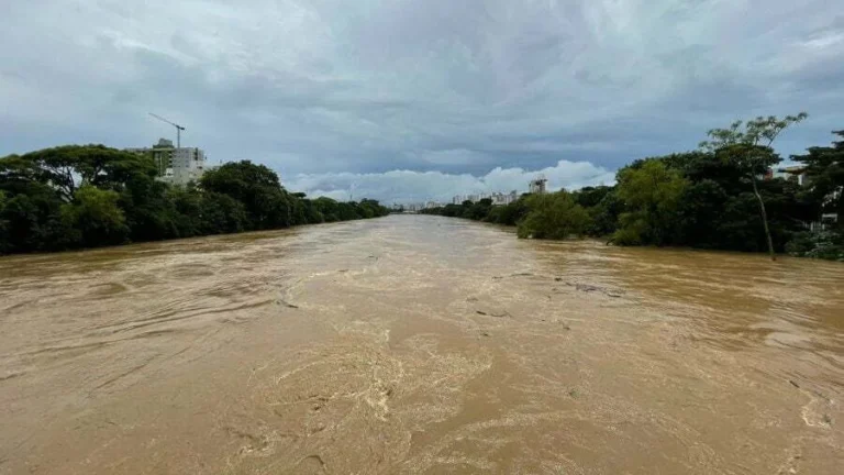 Read more about the article AMUREL vai receber reunião de atualização da redragagem do rio Tubarão