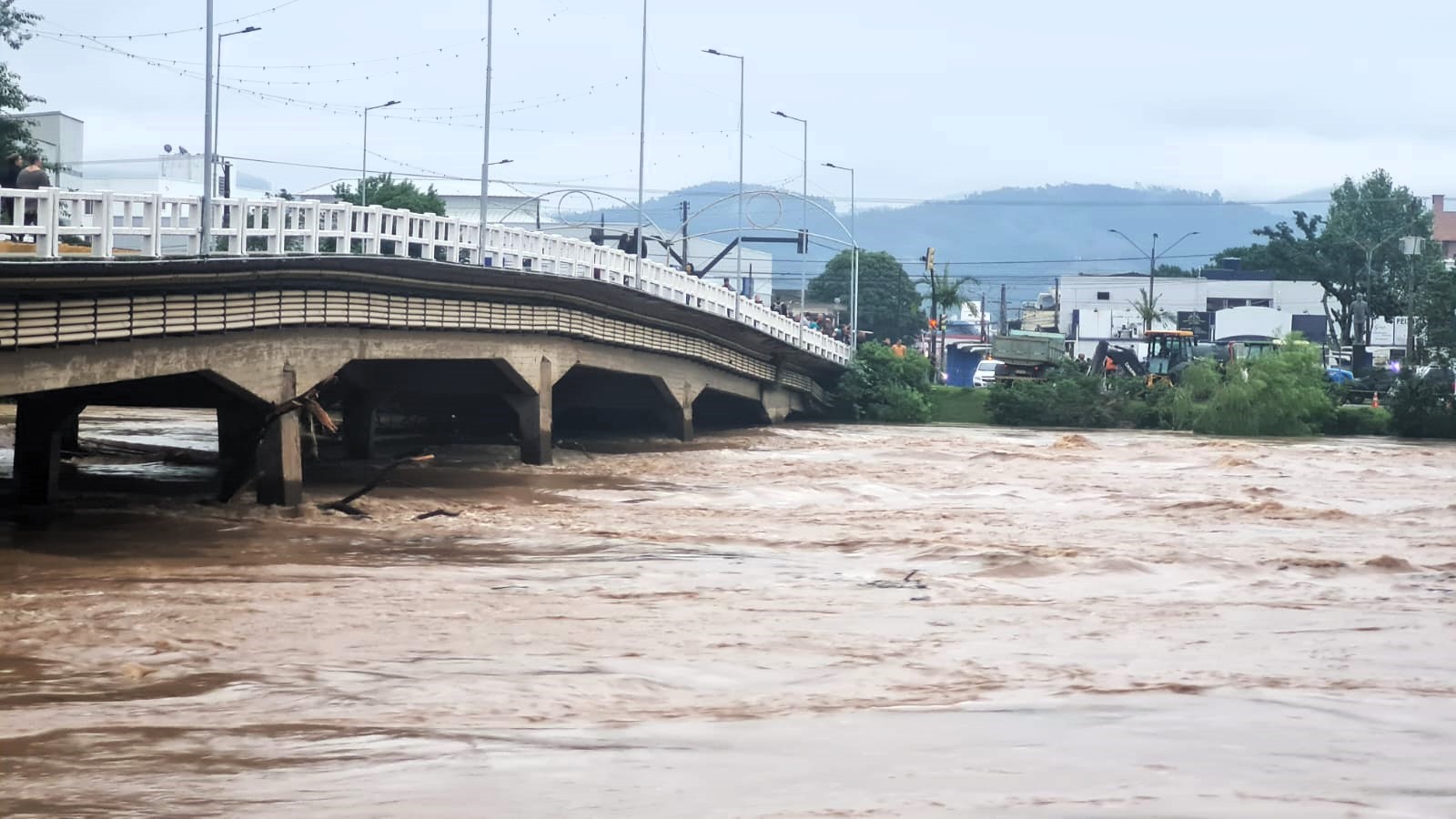 You are currently viewing Para minimizar efeitos das cheias, Comitê da Bacia do Rio Tubarão e Complexo Lagunar reforça apelo por investimentos preventivos