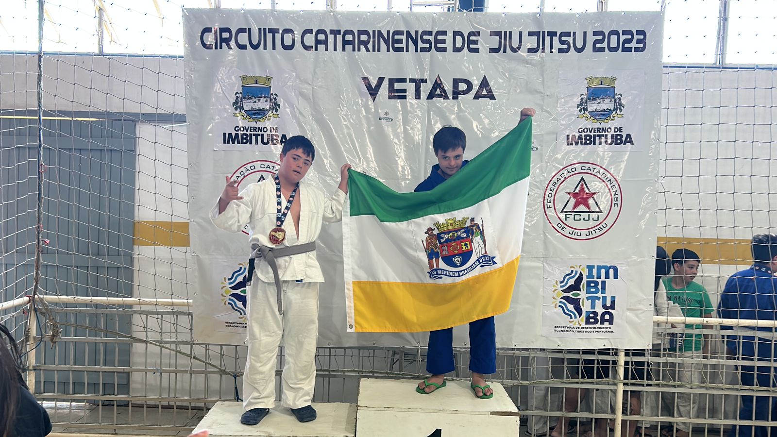 You are currently viewing Laguna conquista medalhas no Circuito Catarinense de Jiu-Jitsu