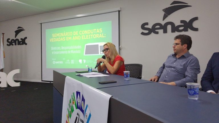 Read more about the article Condutas Vedadas em Ano Eleitoral é tema de seminário realizado pela AMUREL 