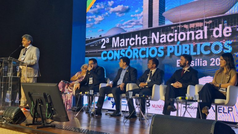 Read more about the article CIS AMUREL E CIM AMUREL presentes na 2ª Marcha Nacional de Consórcios Públicos